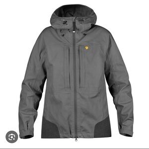 SOLD - Fjallraven Bergtagen Jacket W - EEUC